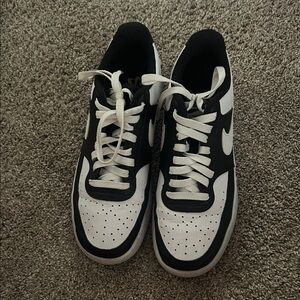 Women’s Nike Court Vision Low Sneakers